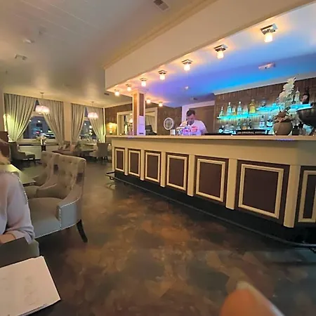 Restaurant Mirena بيت ريفي مارل
