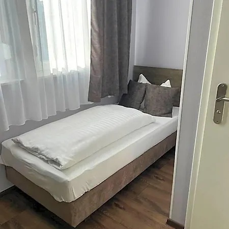 بيت ريفي Restaurant Mirena *