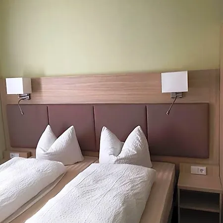 אורחן Restaurant Mirena מארל